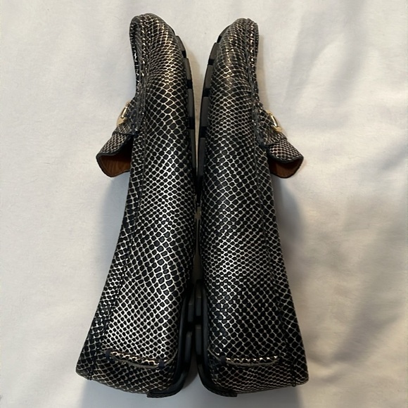 Driver Club USA “Hollywood” Navy/Gold Leather Snake Embossed Driving Moccasins - Picture 4 of 9